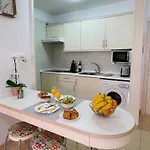 Govimar Terrace & Pool - Parking Apartman *
