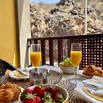 Govimar Terrace & Pool - Parking Apartman